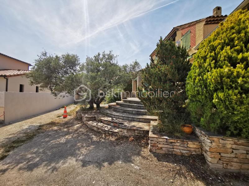 Maison traditionnelle - 138 m² - 138 pièces