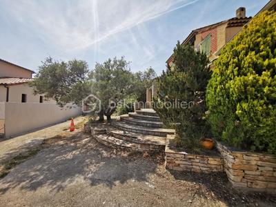 Maison traditionnelle - 138 m² - 138 pièces