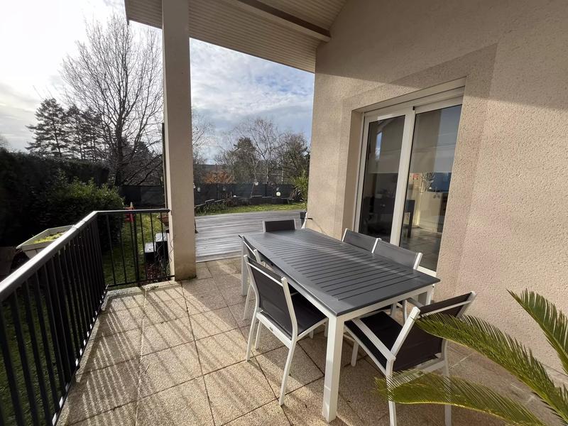 Maison de ville - 219 m² - 7 pièces