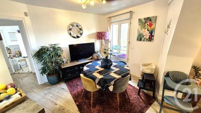 Appartement - 75 m² - 4 pièces