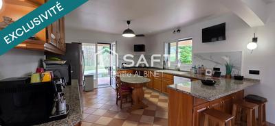 Maison - 140 m² - 5 pièces