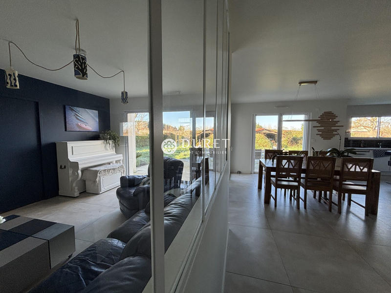 Maison - 130 m² - 5 pièces