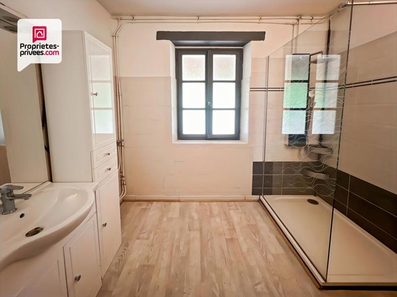 Maison - 185 m² - 5 pièces