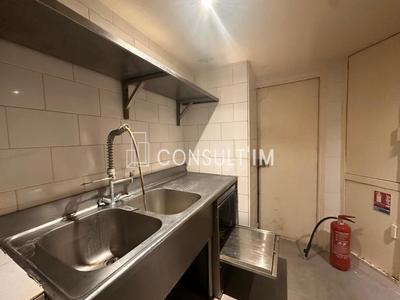 Local commercial - 122 m²