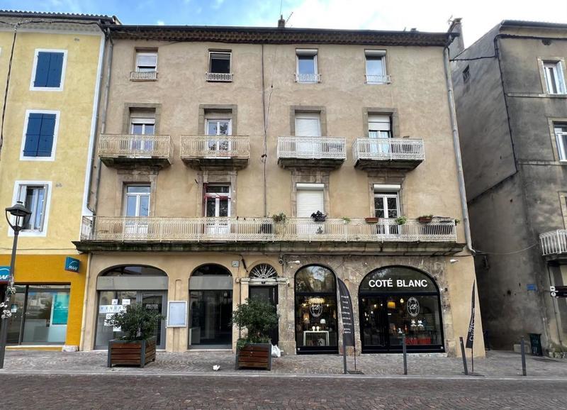 Appartement - 120 m² - 3 pièces