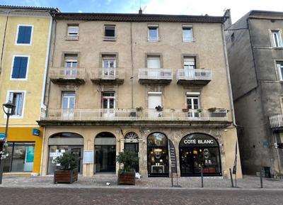 Appartement - 120 m² - 3 pièces