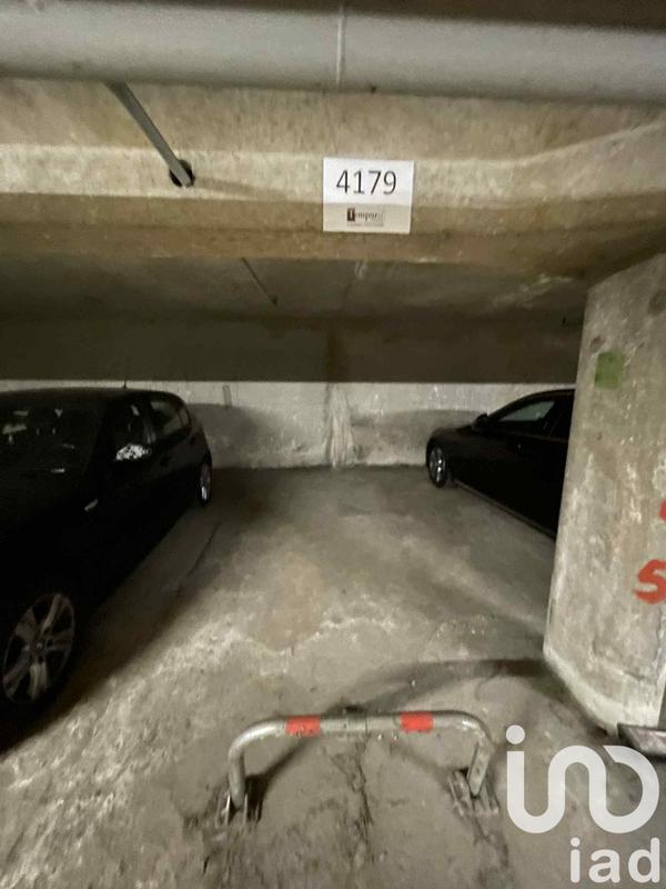 Parking - 11 m²