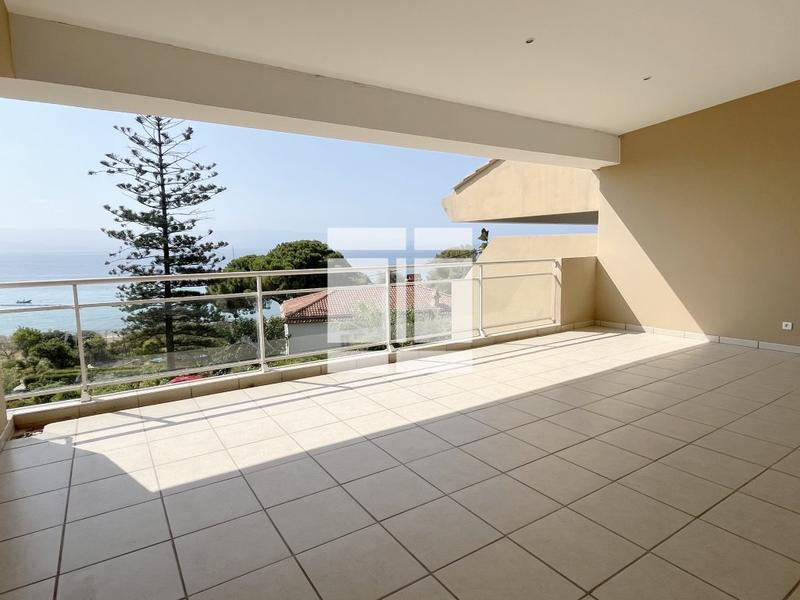 Appartement - 162 m² - 6 pièces