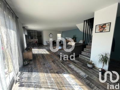 Maison - 218 m² - 7 pièces