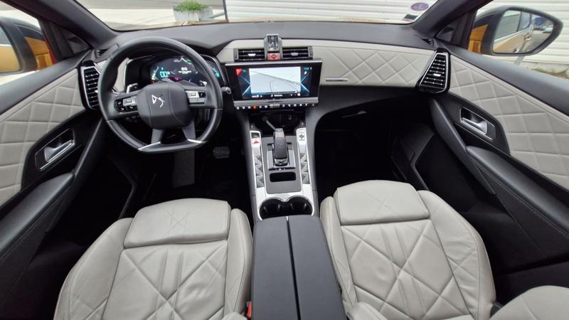 Ds Ds 7 Crossback Hybride E-Tense 300 Eat8 4x4 Executive