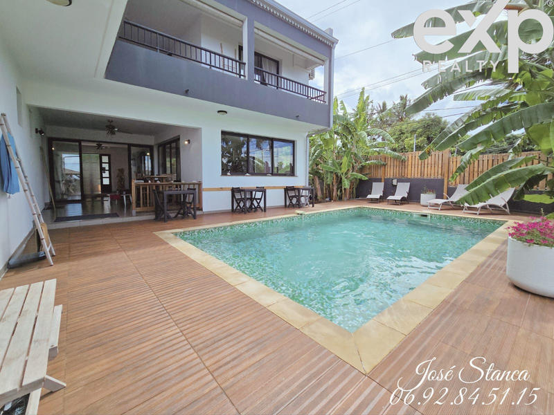 Villa - 350 m² - 10 pièces