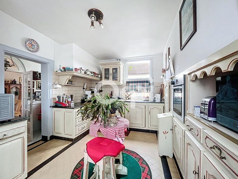 Maison - 145 m² - 6 pièces