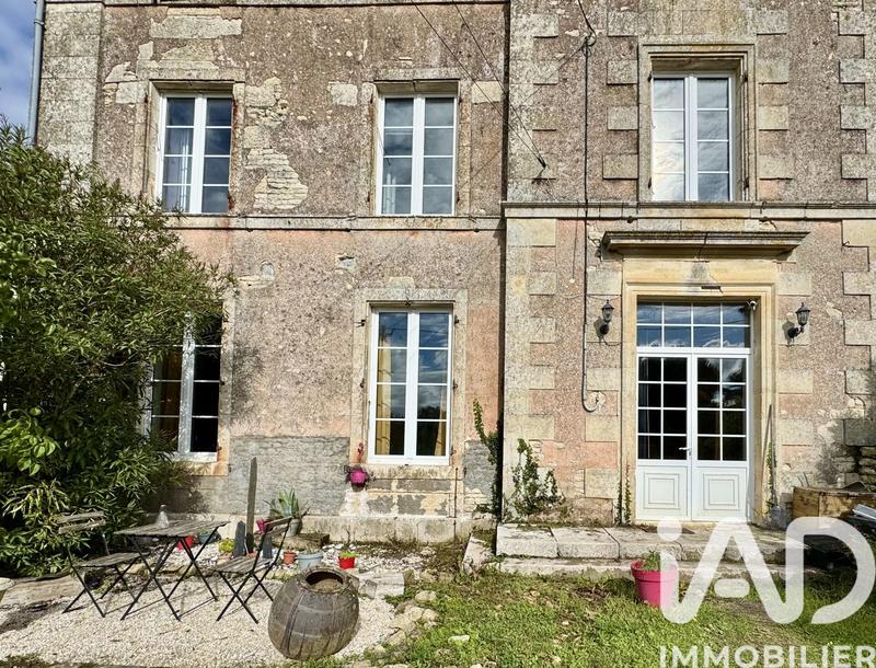 Maison - 238 m² - 6 pièces