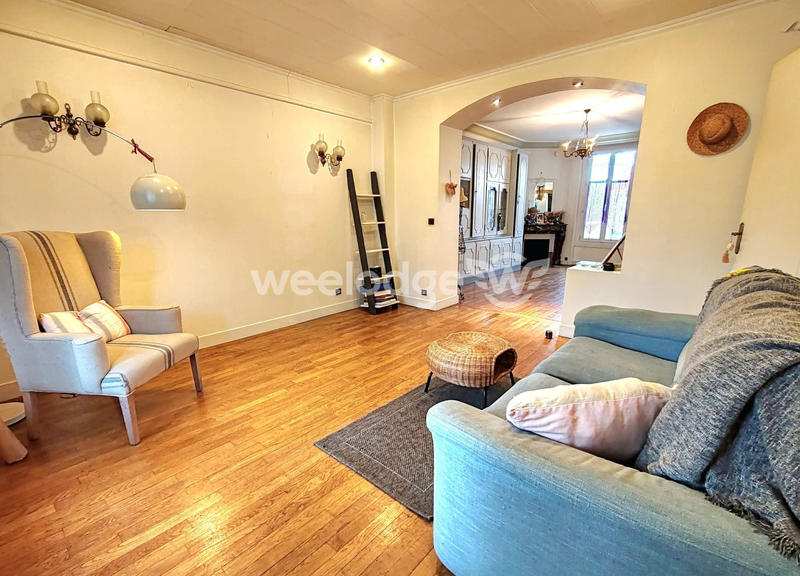 Maison - 95 m² - 4 pièces