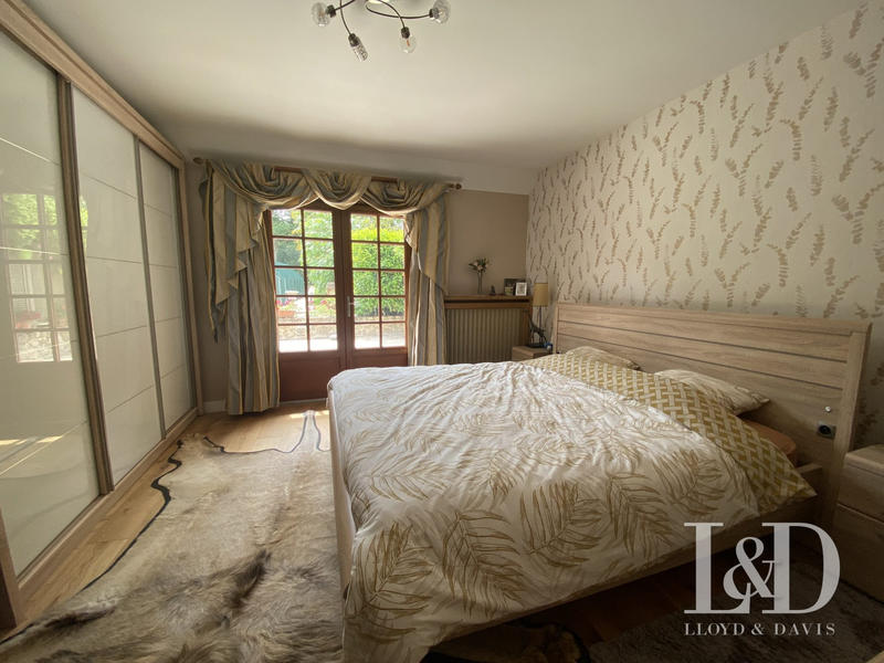 Maison - 185 m² - 7 pièces