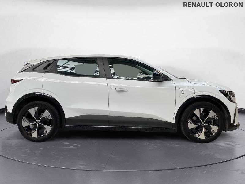 Renault Mégane E-Tech Ev40 130ch standard charge Equilibre