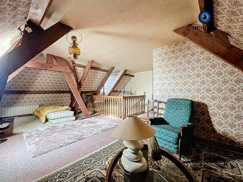 Maison traditionnelle - 190 m² - 6 pièces