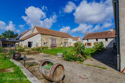 Corps de ferme - 340 m² - 11 pièces