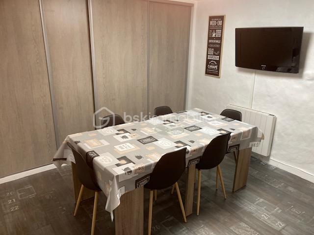 Maison de village - 180 m² - 8 pièces