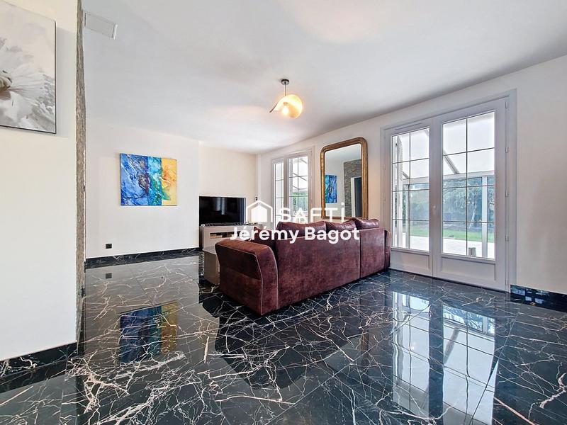 Maison - 135 m² - 6 pièces