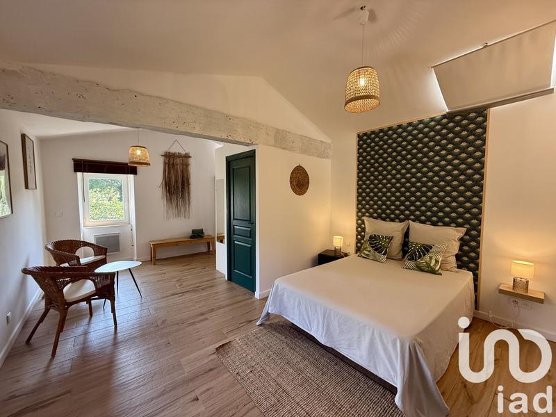 Maison - 400 m² - 17 pièces