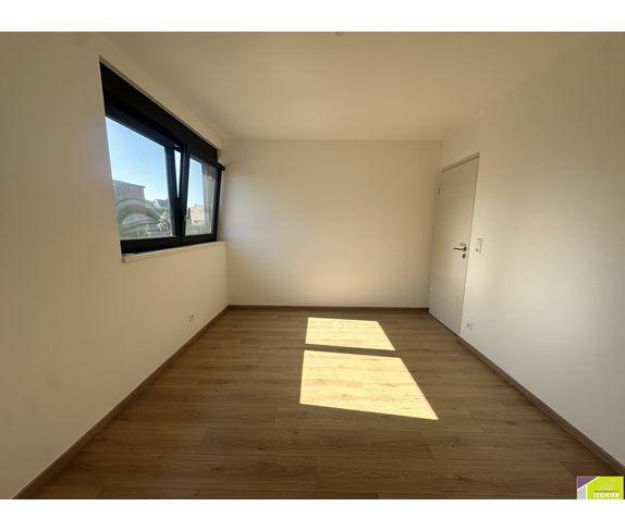 Appartement - 100 m² - 4 pièces