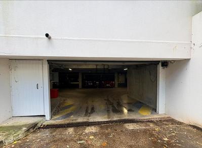 Parking / Garage - 10 m²