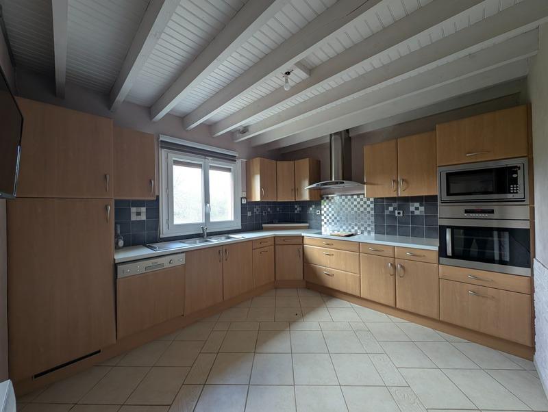 Maison - 98 m² - 4 pièces