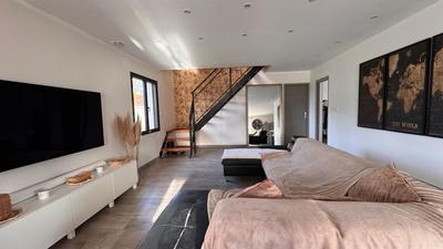 Maison - 171 m² - 5 pièces