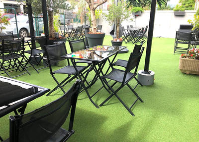 Magasins - 200 m² - 3 pièces