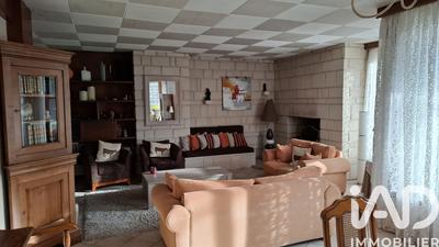 Maison - 215 m² - 6 pièces