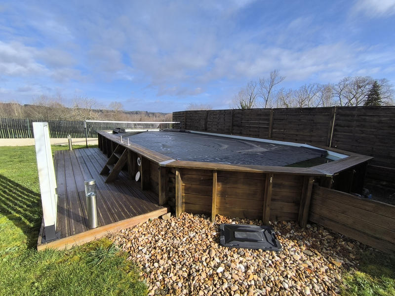 Maison - 340 m² - 8 pièces