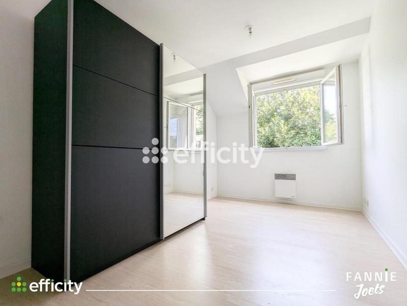 Maison - 98 m² - 5 pièces