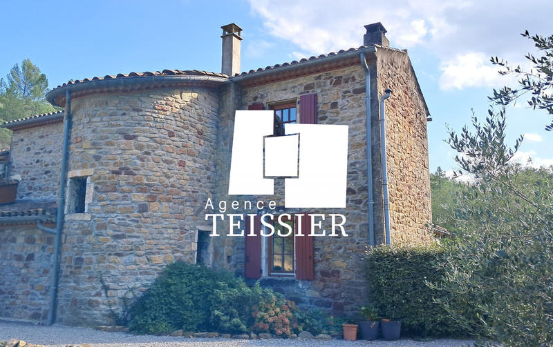 Mas - 221 m² - 11 pièces