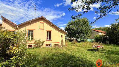 Maison - 90 m² - 5 pièces
