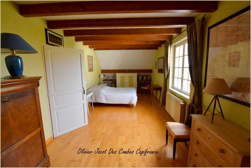 Maison - 185 m² - 6 pièces