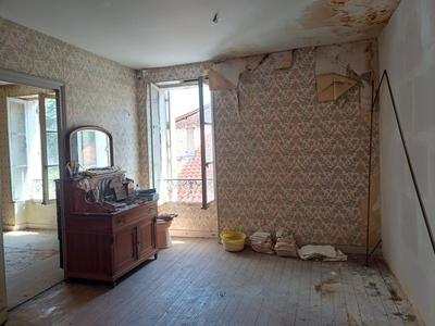 Maison - 217 m² - 10 pièces