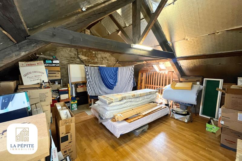 Maison - 97 m² - 7 pièces