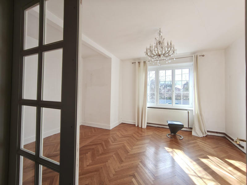 Appartement - 95 m² - 5 pièces