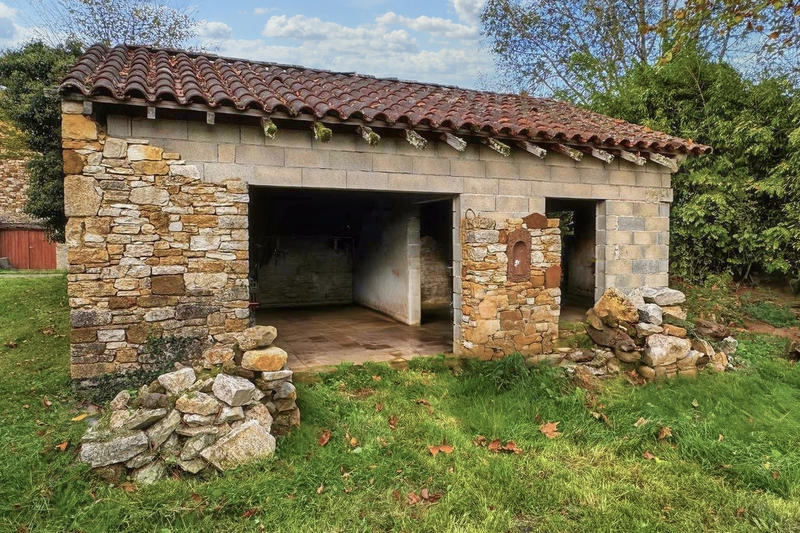 Maison - 198 m² - 8 pièces