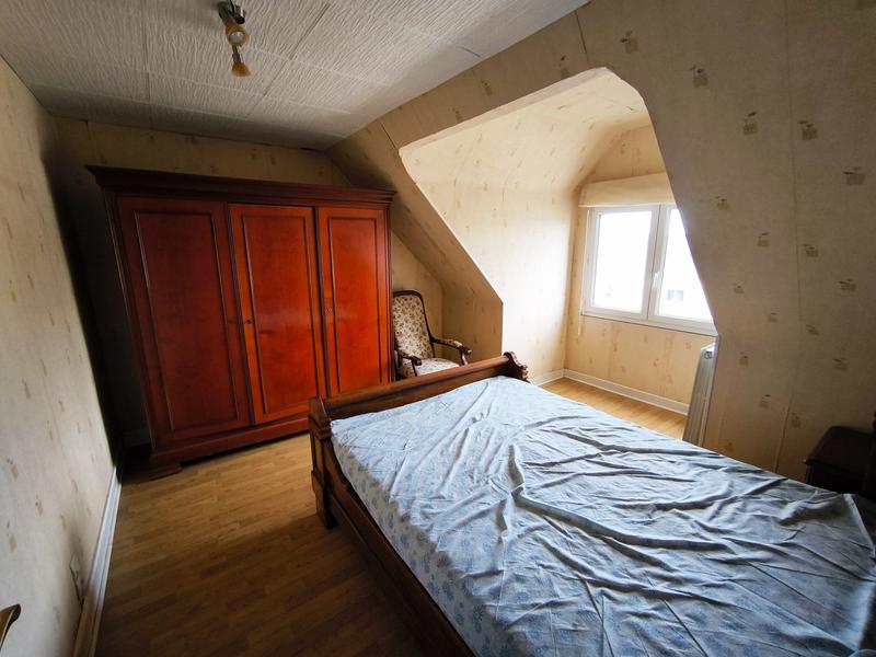 Maison - 164 m² - 9 pièces