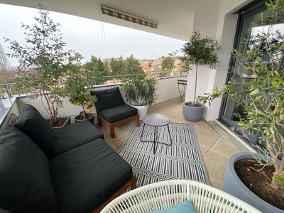 Appartement - 145 m² - 6 pièces