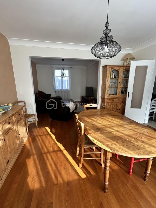 Maison - 140 m² - 7 pièces