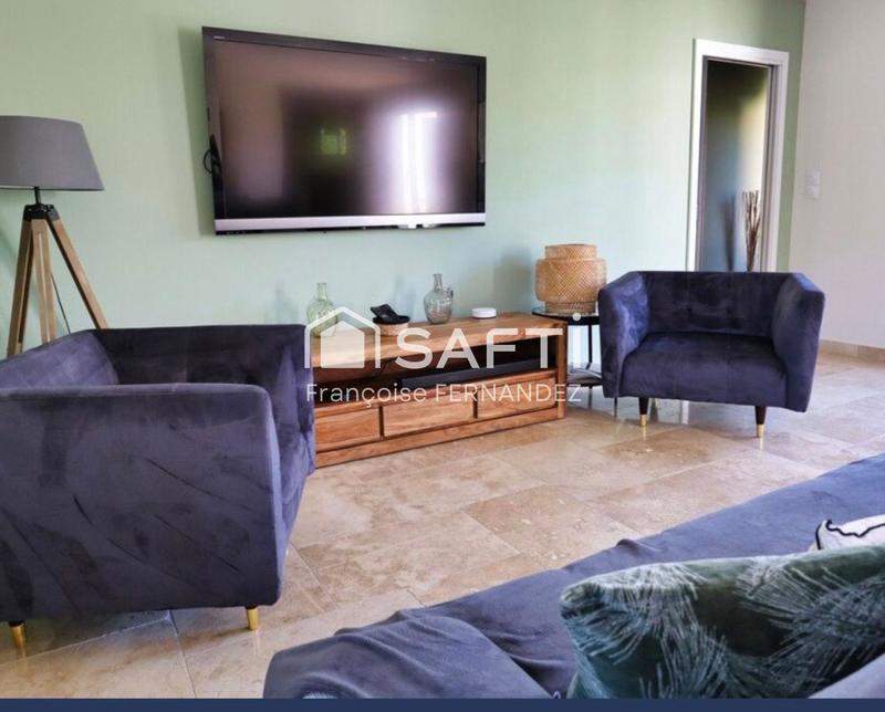 Maison - 205 m² - 8 pièces