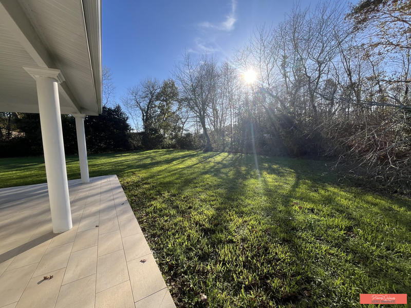 Maison - 93 m² - 4 pièces