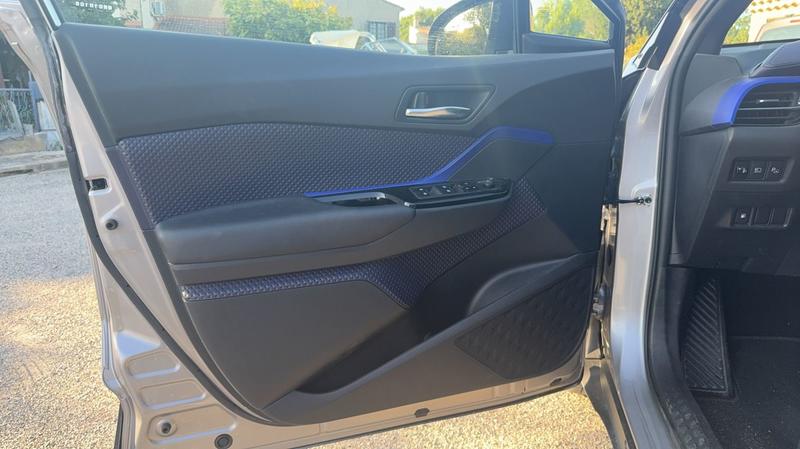Toyota c-Hr 1.8 Vvt-i 122 Hybrid 2wd Cvt 99 Graphic - Première main Automatique