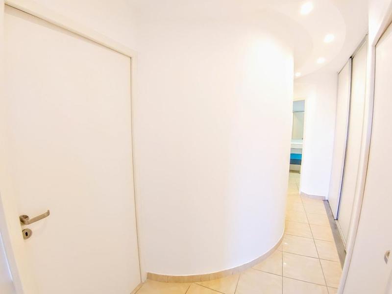 Appartement bourgeois - 176 m² - 4 pièces