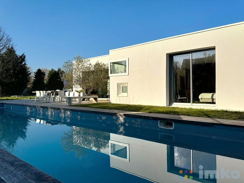 Maison - 183 m² - 5 pièces