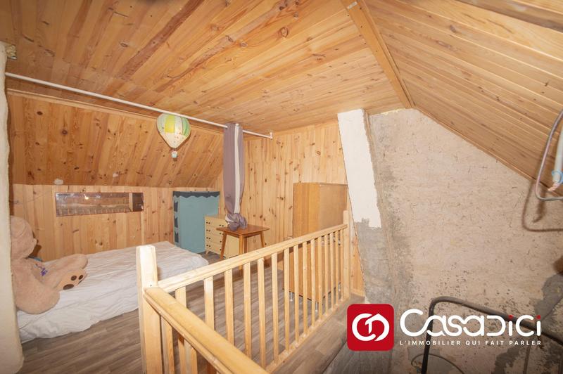 Maison - 101 m² - 5 pièces