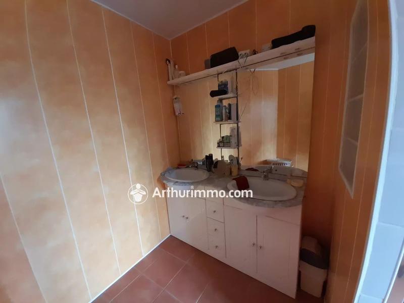 Maison - 203 m² - 6 pièces